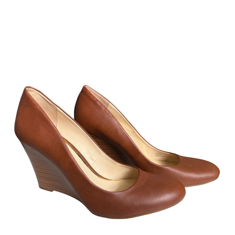 Jessica Simpson Brown Wedge Pumps, size 9